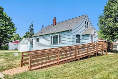 1028 Gross Ave, Green Bay, WI 54304