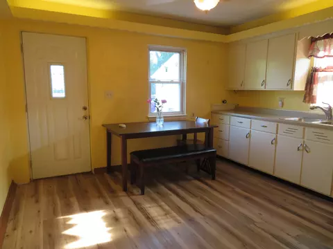 151 S Weimar St, Appleton, WI 54915 photo 2