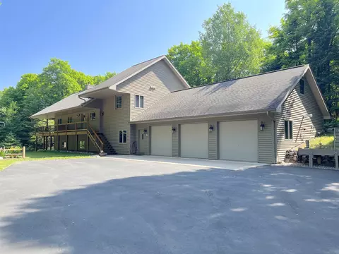 7630 Frontier Rd, Boulder Junction, WI 54512