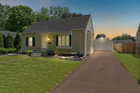 912 Winford Ave, Green Bay, WI 54303