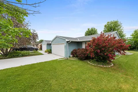 1140 Scheuring Rd, De Pere, WI 54115