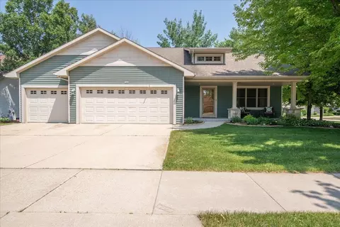 1488 Wellington Ct, Oshkosh, WI 54904