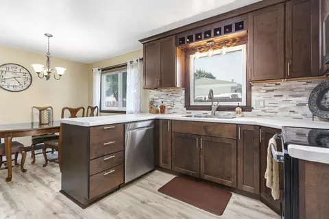 1230 E Pershing St, Appleton, WI 54911 photo 9