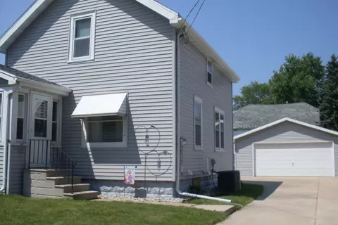 1635 Kentucky St, Oshkosh, WI 54901