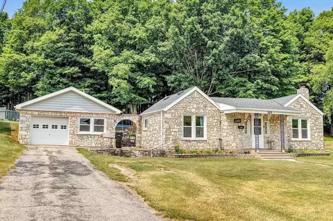315 S Fulton Ave, Sturgeon Bay, WI 54235