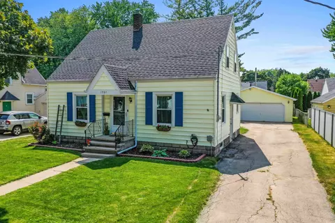1701 S Adams St, Appleton, WI 54915