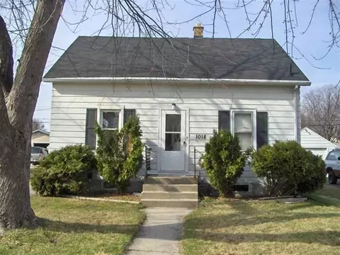 1018 W Grant St, Appleton, WI 54914