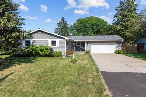 2540 Palisades Ln, Appleton, WI 54915
