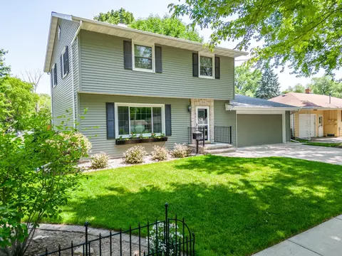1518 N Kin St, Appleton, WI 54911 photo 2