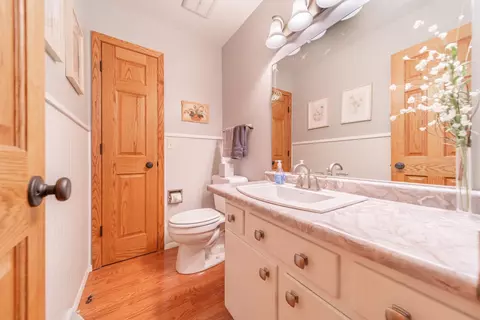 1518 N Kin St, Appleton, WI 54911 photo 9