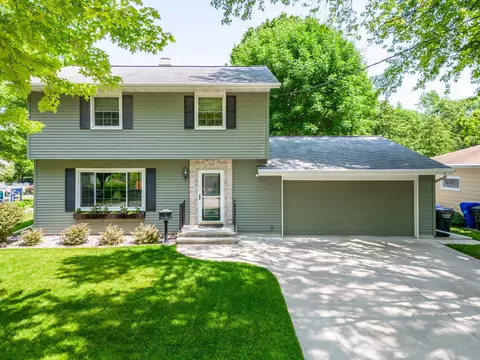 1518 N Kin St, Appleton, WI 54911