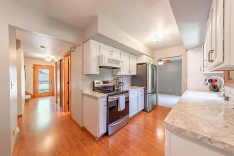 1518 N Kin St, Appleton, WI 54911 photo 12