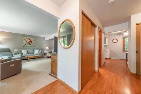 1518 N Kin St, Appleton, WI 54911 photo 5
