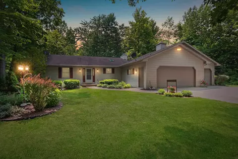 n6158 Moore Road, Seymour, WI 54165