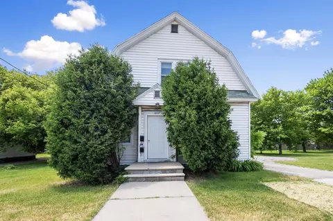 1019 Velp Ave, Green Bay, WI 54303