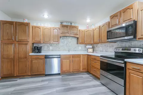 W6143 Victorian Drive, Appleton, WI 54915 photo 8