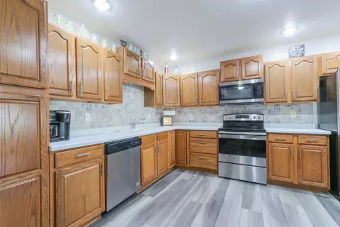 W6143 Victorian Drive, Appleton, WI 54915 photo 9