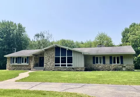 n2359 Schacht Road, Marinette, WI 54143