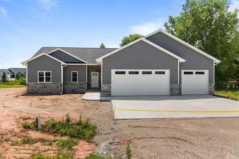 w5953 Woodland Road, Menasha, WI 54952