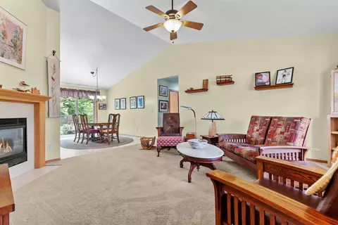 w5455 White Clover Circle, Appleton, WI 54915 photo 5