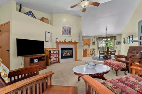 w5455 White Clover Circle, Appleton, WI 54915 photo 7