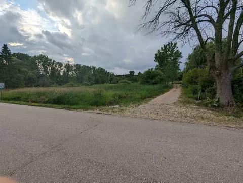 School Road, Hortonville, WI 54944