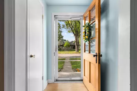 802 E Harrison St, Appleton, WI 54915 photo 7