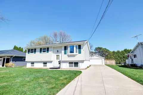 718 S Lee St, Appleton, WI 54915 photo 2