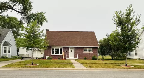 311 S Peck Ave, Peshtigo, WI 54157