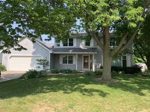 2385 Larue Ln, Green Bay, WI 54313