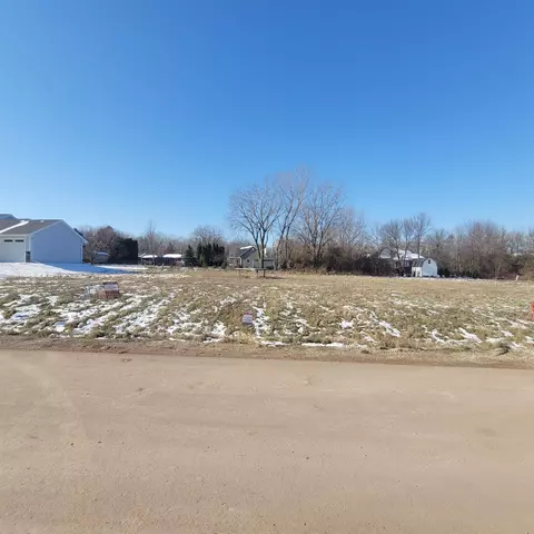 Lakeland Drive, Oshkosh, WI 54904