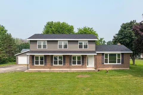 5081 Tamarack Trl, Oshkosh, WI 54904