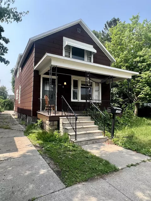1834 Wisconsin Stra, Marinette, WI 54143