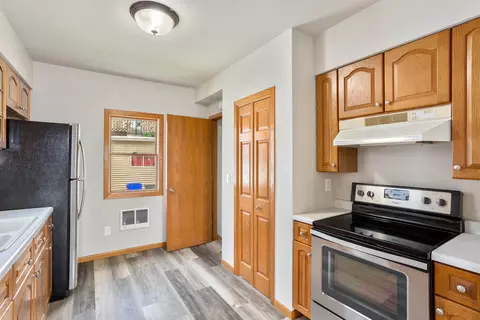 209 S Summit St, Appleton, WI 54914 photo 9