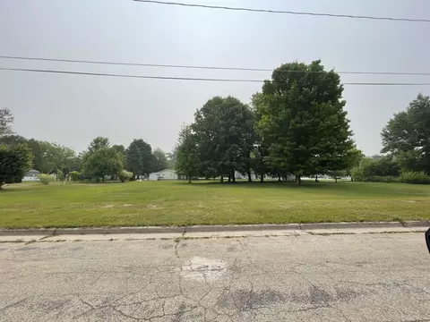 Mineau Avenue, Oconto, WI 54153