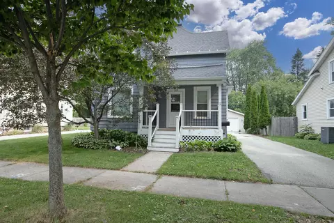 720 W Oklahoma St, Appleton, WI 54914 photo 2
