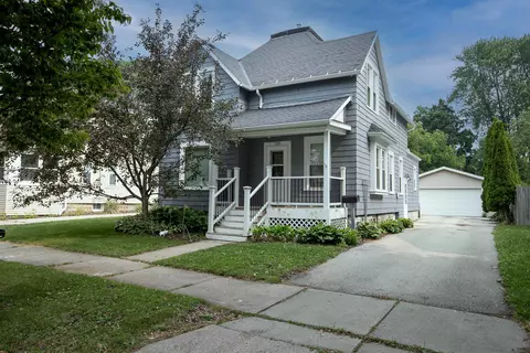 720 W Oklahoma St, Appleton, WI 54914
