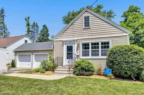 405 E Mission Rd, Green Bay, WI 54301