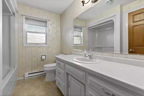 212 Pine St, Wrightstown, WI 54180 photo 17