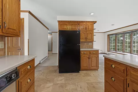 212 Pine St, Wrightstown, WI 54180 photo 7