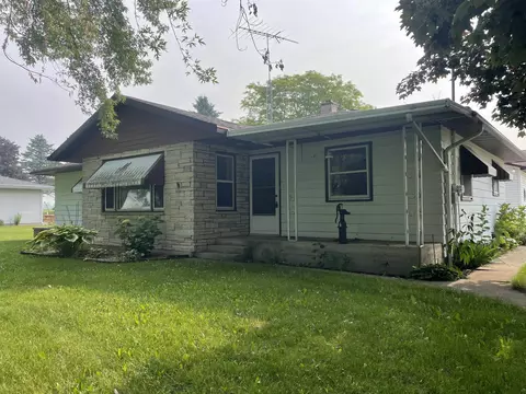 n10385 County Road G, New Holstein, WI 53061