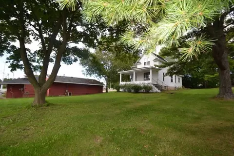 532 N 8th Ave, Sturgeon Bay, WI 54235