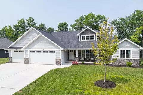 3571 Glen Oaks Pass, Green Bay, WI 54311