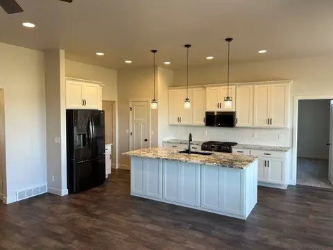 5325 N Amethyst Dr, Appleton, WI 54913 photo 8