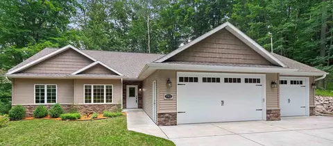 720 Melanie Ln, Hobart, WI 54155