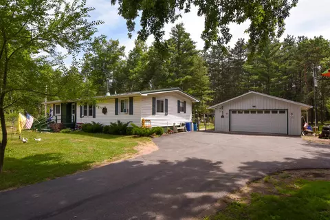 n4004 County Road Ww, Wild Rose, WI 54984