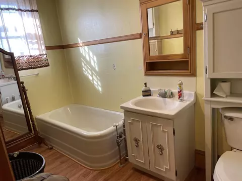 136 E Division St, Shawano, WI 54166 photo 24