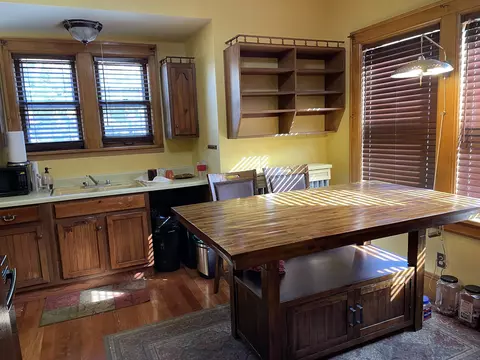 136 E Division St, Shawano, WI 54166 photo 10