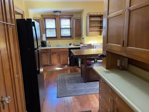 136 E Division St, Shawano, WI 54166 photo 6