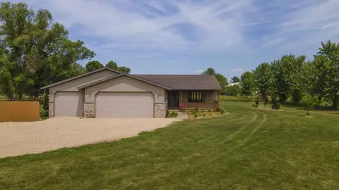 w1372 County Road X, Berlin, WI 54923